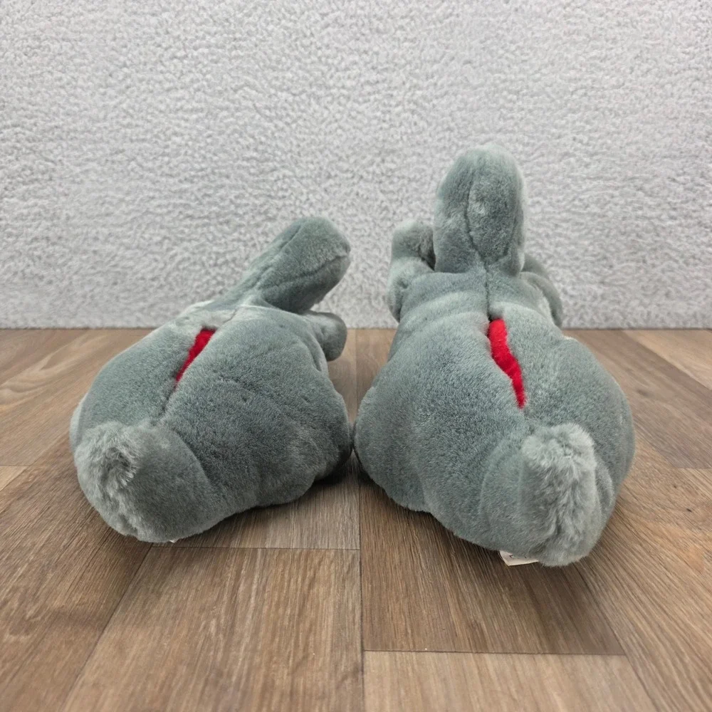 N/A plush dinosaur
